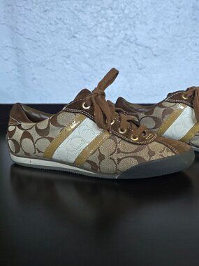 COACH Meagan Signature Jacquard brown tones canvas suede sneaker size 8